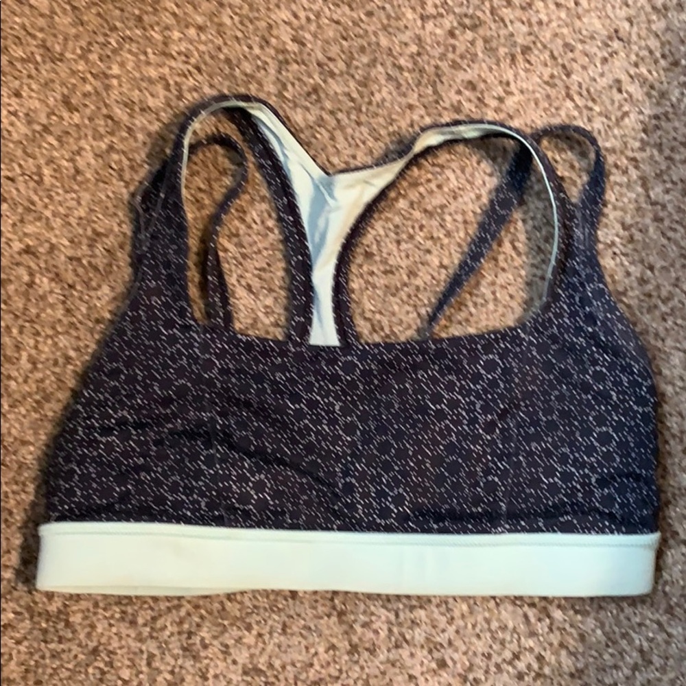 Lululemon sports bra